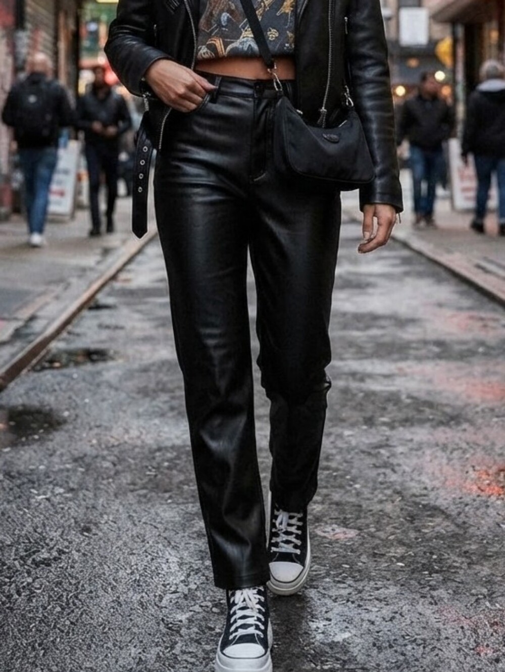 Abercrombie & Fitch Curve Love 90s Straight Ultra High Rise Faux Leather Pants 2
